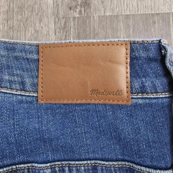 Madewell High Rise Jeans - Dark Blue - Picture 8 of 8